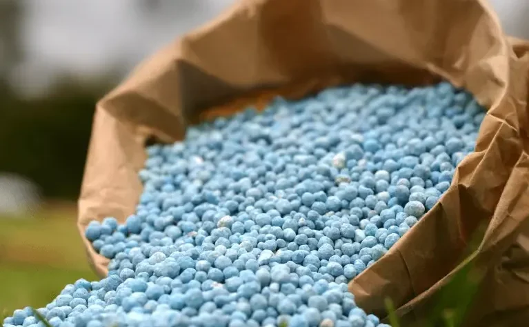 A Green Corp atua na distribuição de fertilizantes importados para empresas que exigem regularidade, escala e padrão técnico elevado.